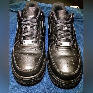 **Nike**  "Air Force 1 '07".... Trip Blk....